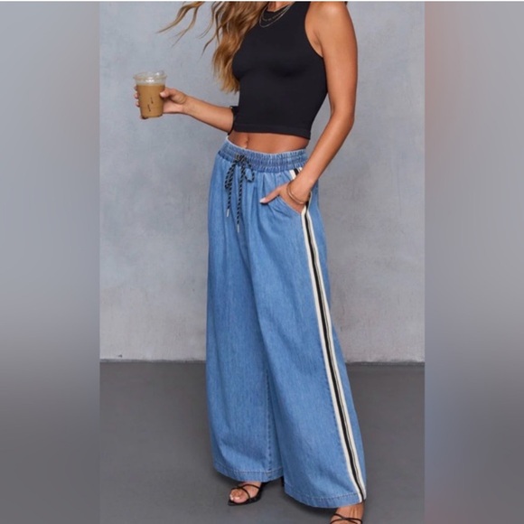 FREE MARKET Pants - NWT FREE MARKET by Flying Tomato Wide Leg Drawstring Denim Pants w/Side Stripe L